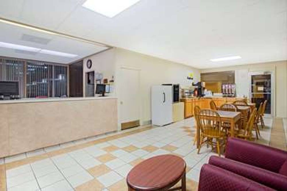 Days Inn By Wyndham Bristol Parkway 3