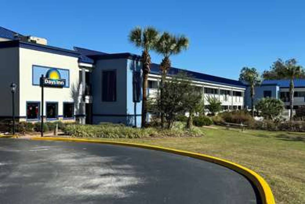 Days Inn By Wyndham Brooksville/Dade City 2