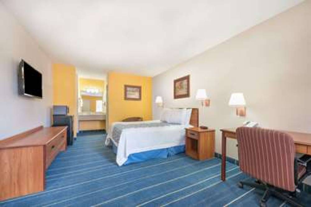 Days Inn By Wyndham Bryan College Station 7