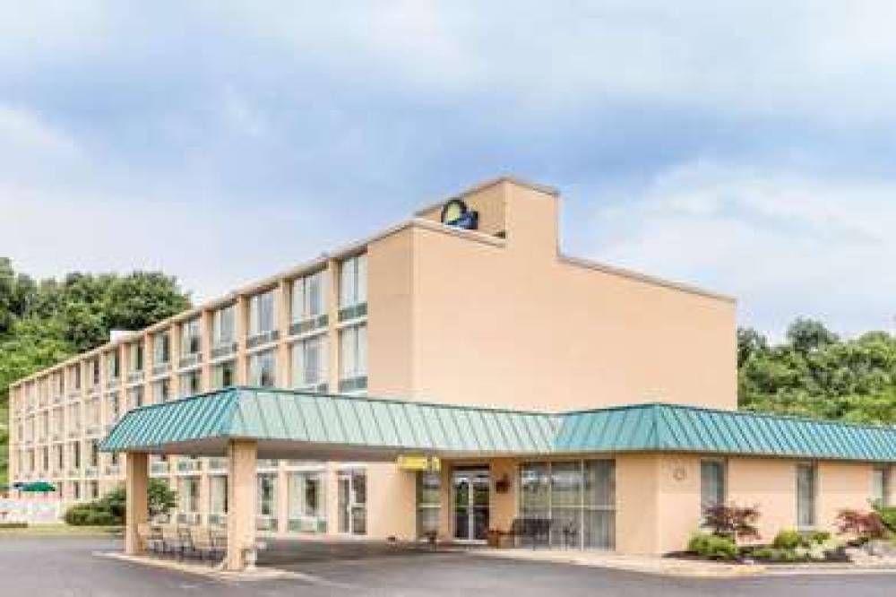 Days Inn By Wyndham Cambridge 1