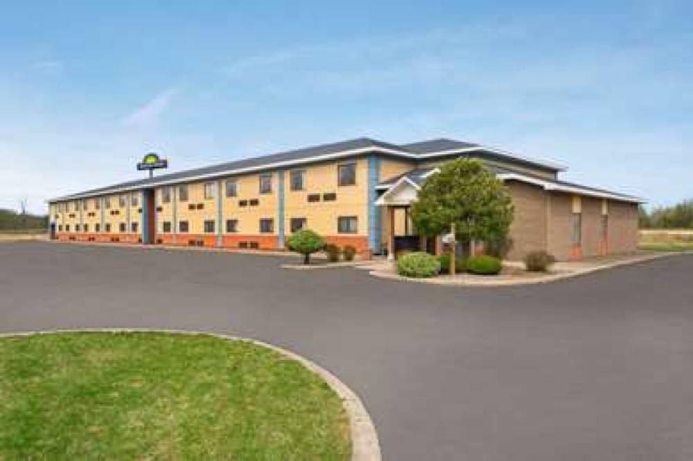 Days Inn By Wyndham Canastota/Verona 2