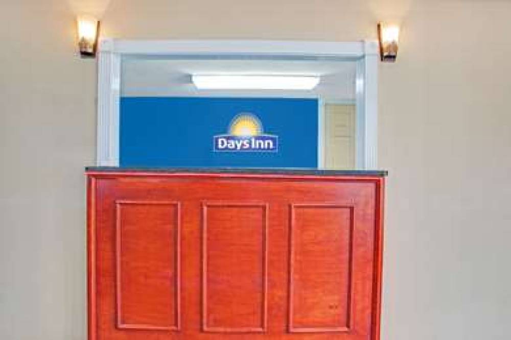 Days Inn By Wyndham Canton 3