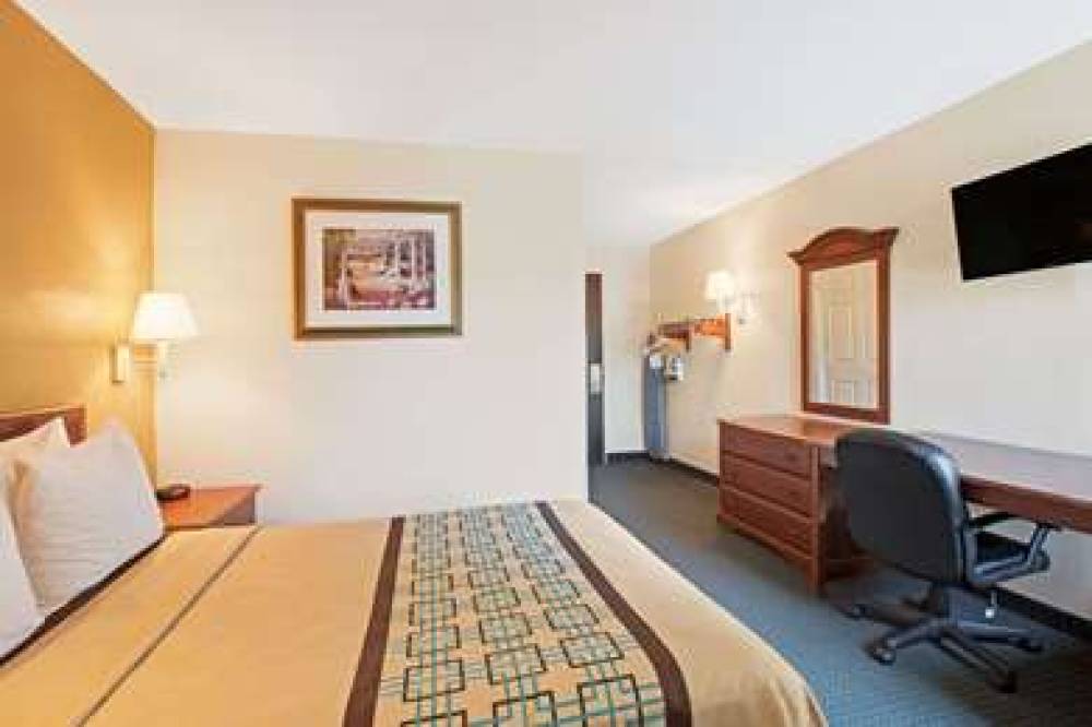 Days Inn By Wyndham Charlotte/Woodlawn Near Carowinds 8