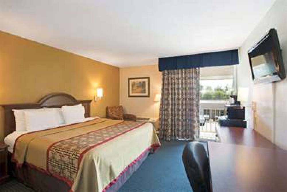 Days Inn By Wyndham Charlotte/Woodlawn Near Carowinds 7