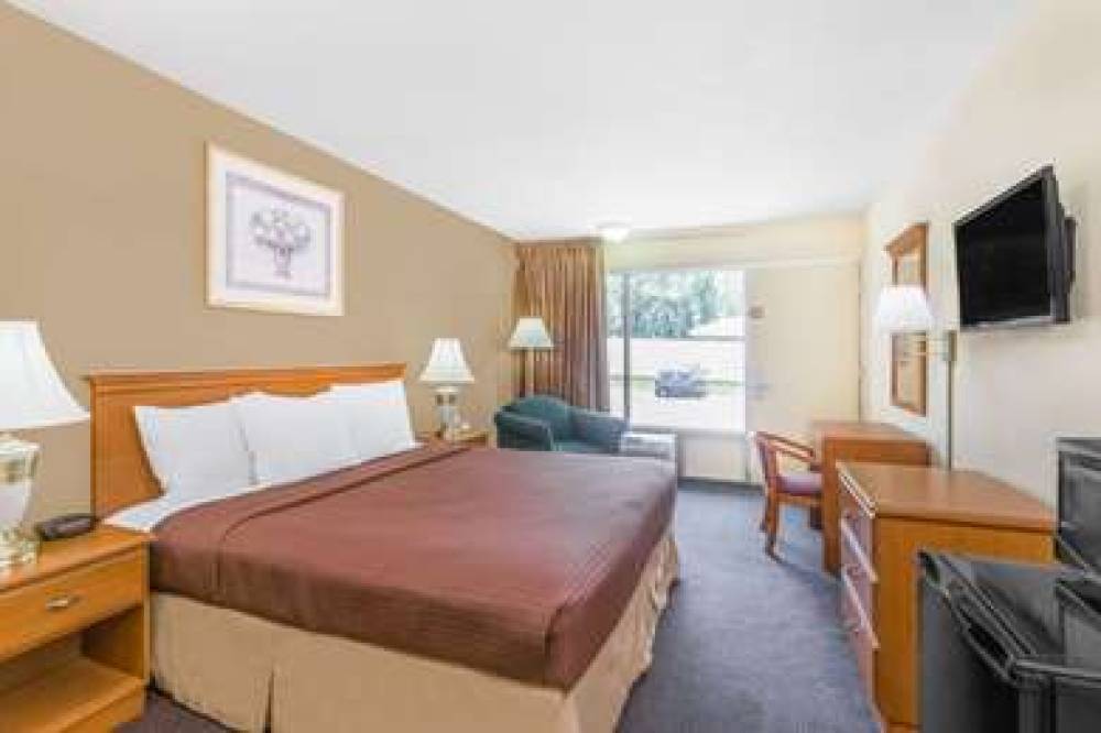 Days Inn By Wyndham Christiansburg 5