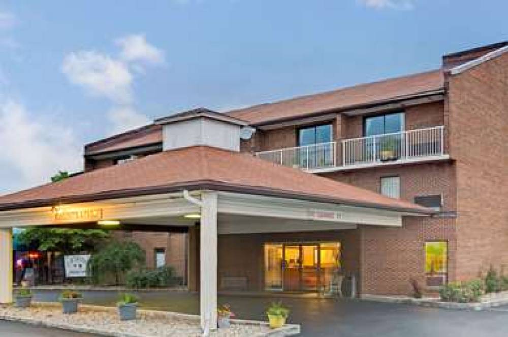 Days Inn By Wyndham Cincinnati East 2