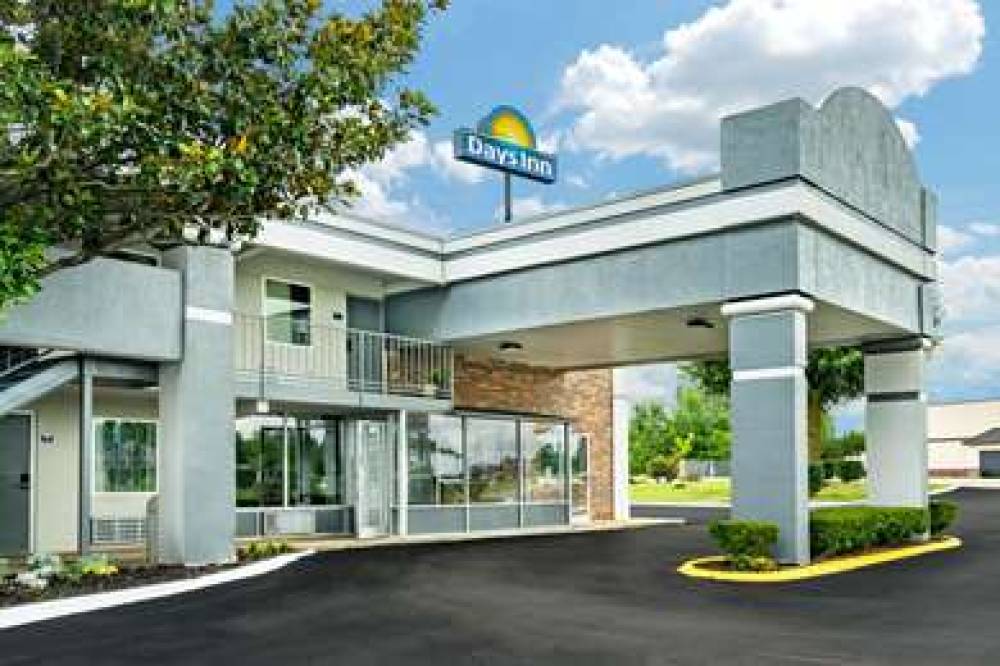 Days Inn By Wyndham Clarksville TN 3