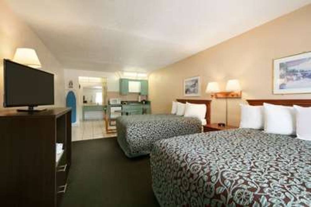 Days Inn By Wyndham Clearwater/Gulf To Bay 9