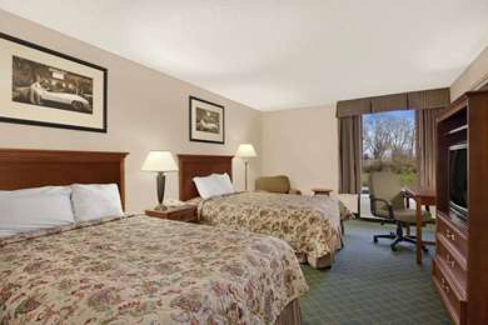 Days Inn By Wyndham Columbus Airport 5