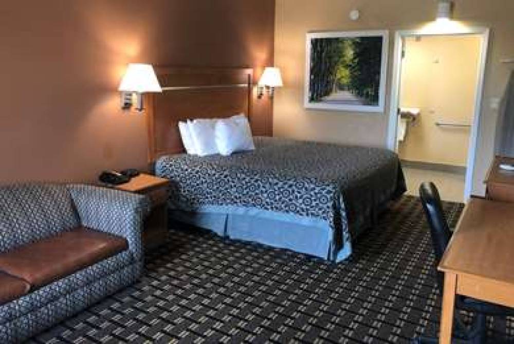 Days Inn By Wyndham Columbus 1