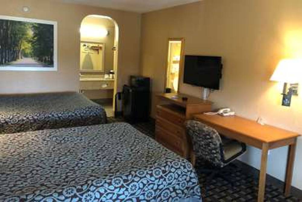 Days Inn By Wyndham Columbus 4