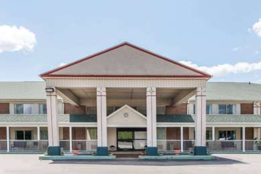 Days Inn By Wyndham Columbus In