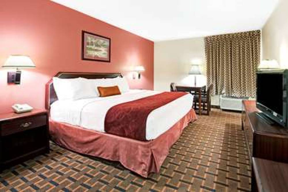 Days Inn By Wyndham Dallas Plano 7