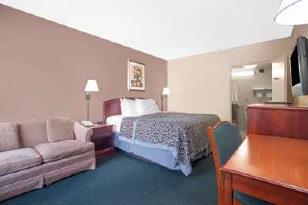 Days Inn By Wyndham Dublin GA 5