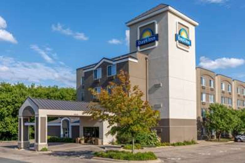 Days Inn By Wyndham Eagan Minnesota Near Mall Of America 2