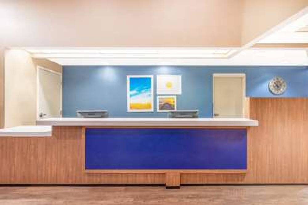 Days Inn By Wyndham Eagan Minnesota Near Mall Of America 5