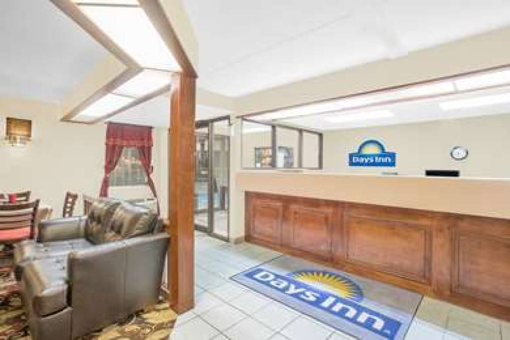 Days Inn By Wyndham Eufaula AL 3