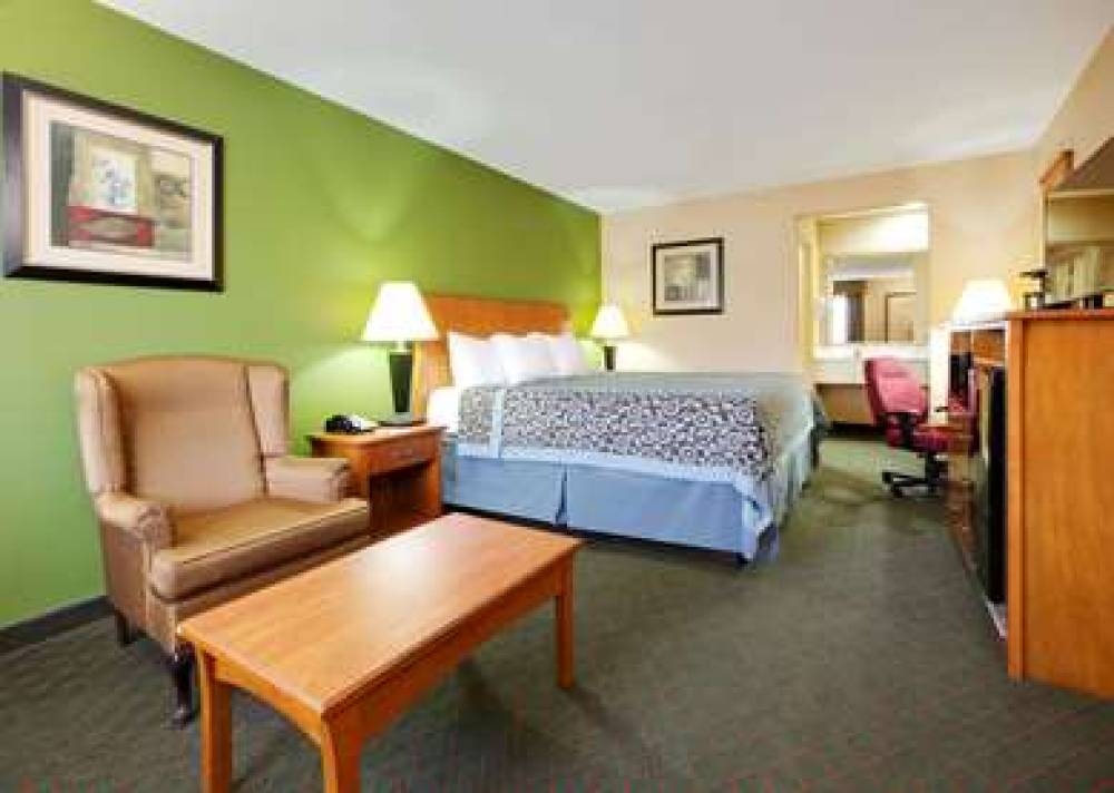 Days Inn By Wyndham Fairfield 9