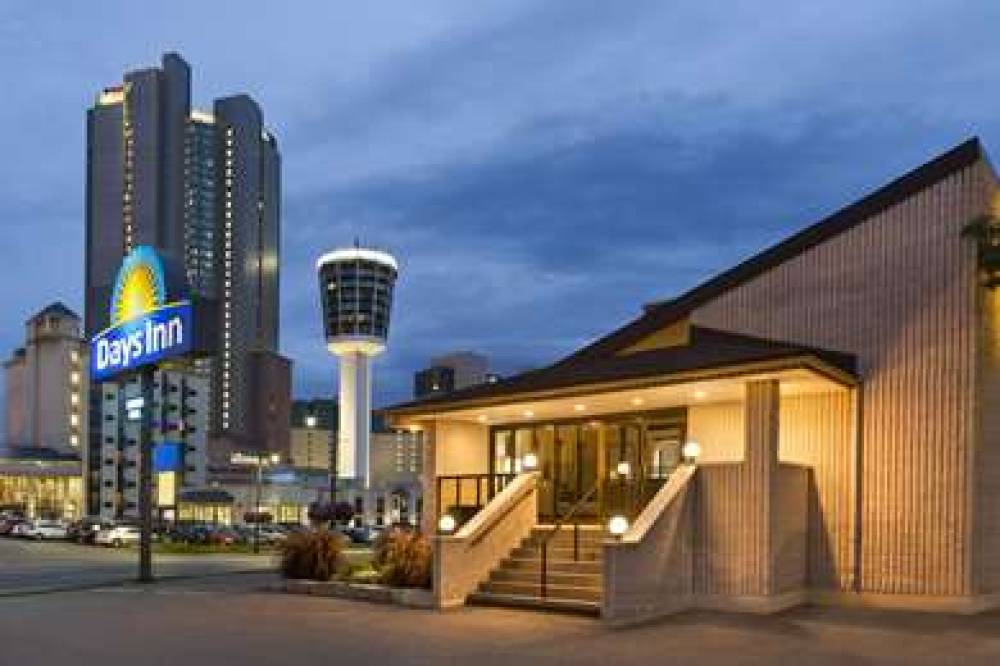 Days Inn By Wyndham Fallsview 1