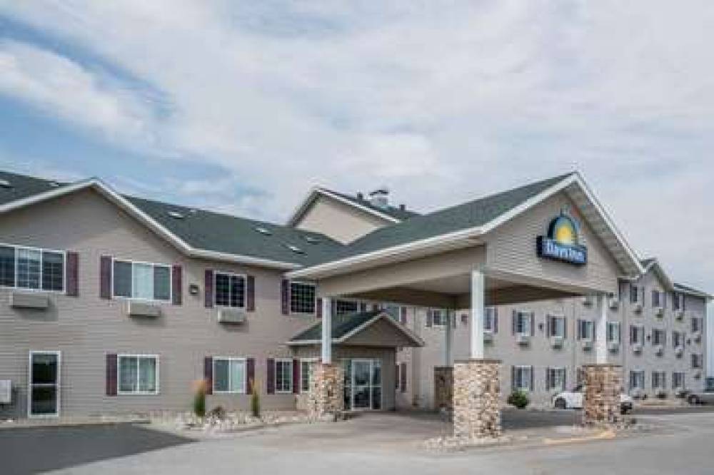 Days Inn By Wyndham Fargo/Casselton