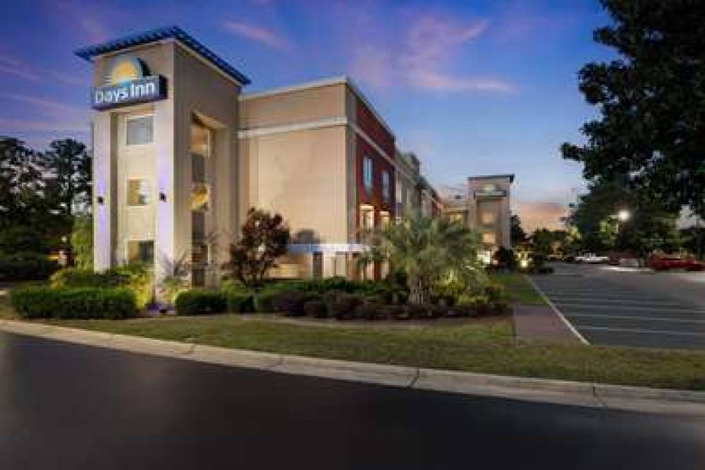 Days Inn By Wyndham Florence Near C