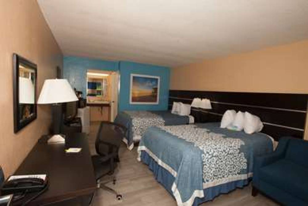 Days Inn By Wyndham Fort Myers Springs Resort 10