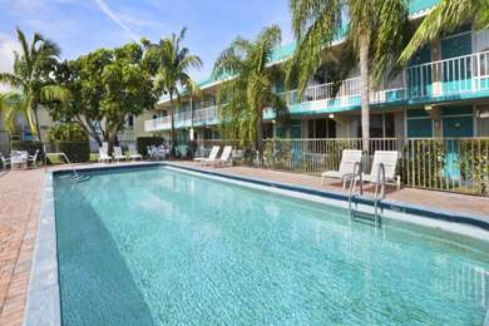 Days Inn By Wyndham Fort Pierce Midtown 1