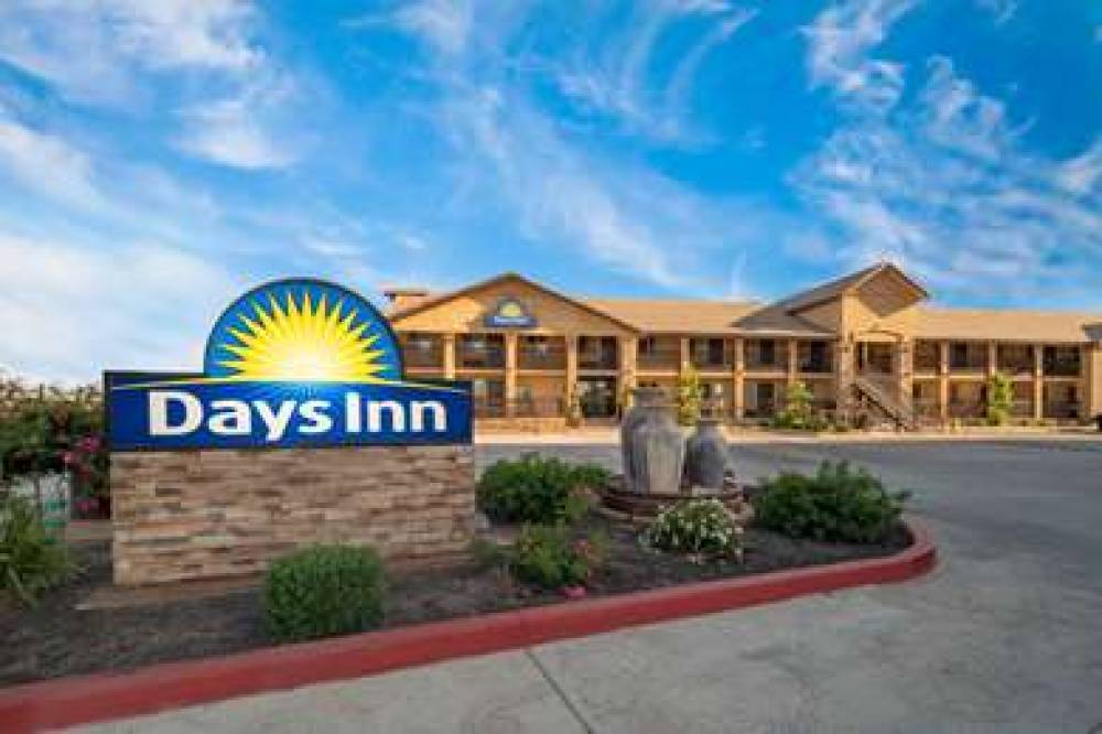 DAYS INN BY WYNDHAM GALT 1