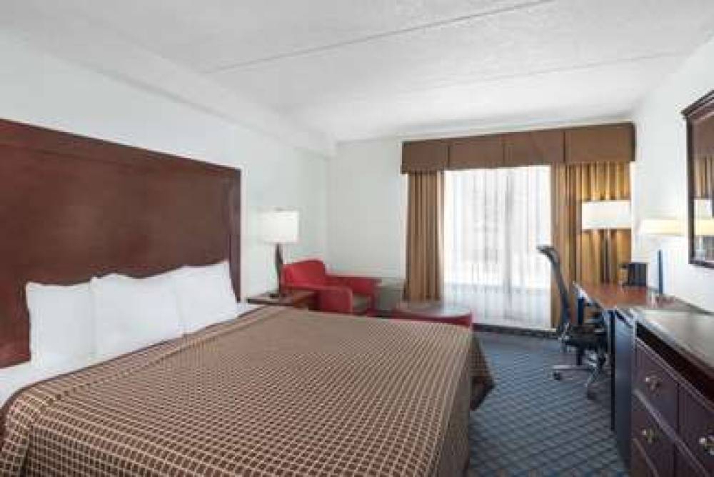 Days Inn By Wyndham Geneva/Finger Lakes 7