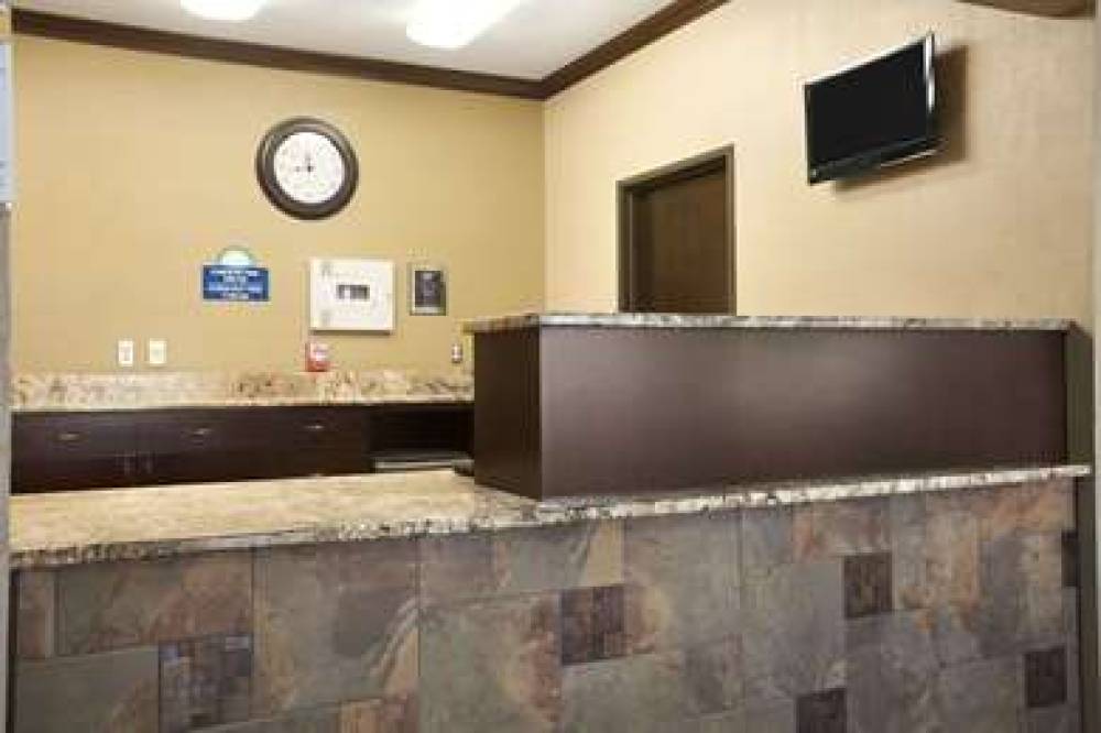 Days Inn By Wyndham Grand Forks Columbia Mall 3