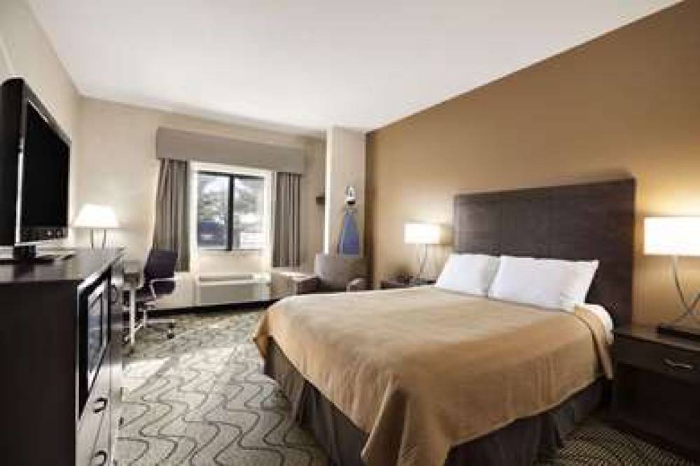 Days Inn By Wyndham Grand Forks Columbia Mall 10