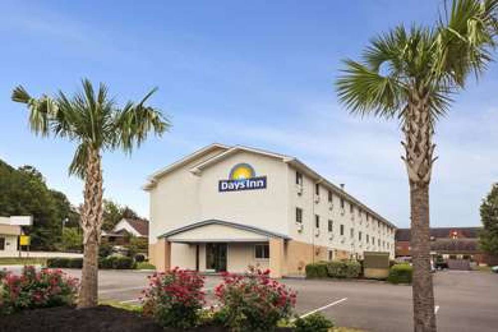 Days Inn By Wyndham Greenwood SC 2