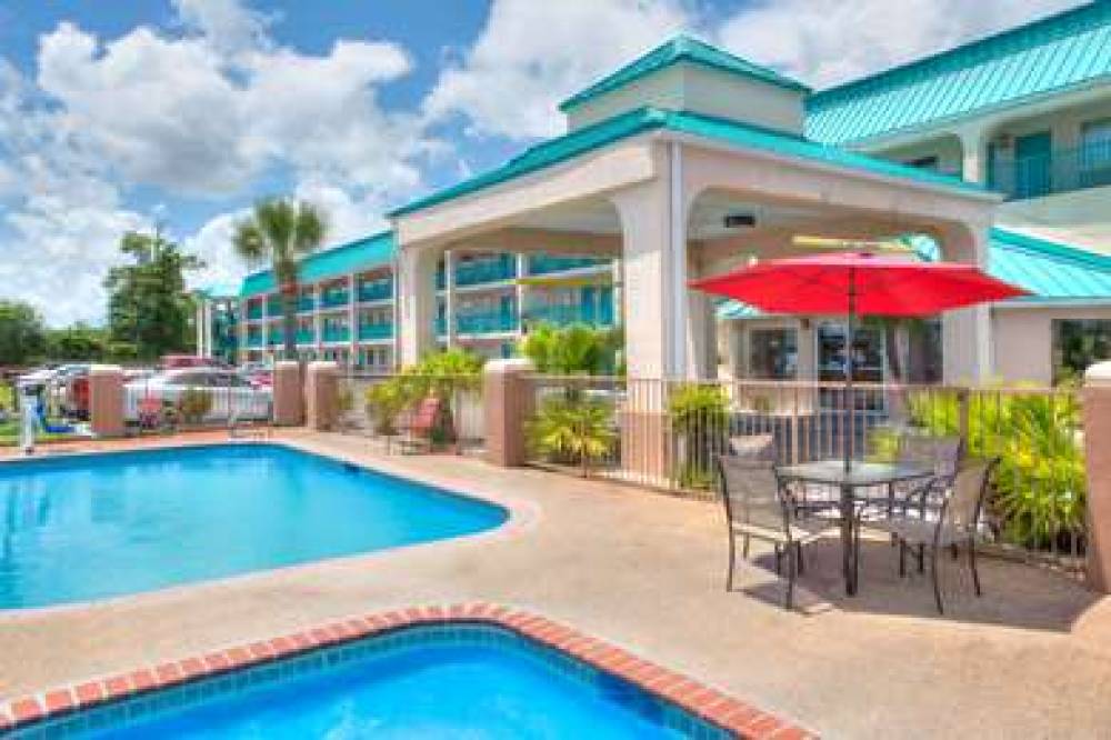 Days Inn By Wyndham Gulfport 4