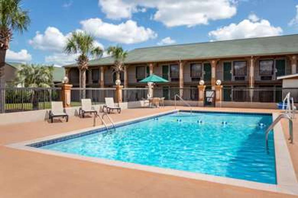 Days Inn By Wyndham Hardeeville/ I-95 State Line 10