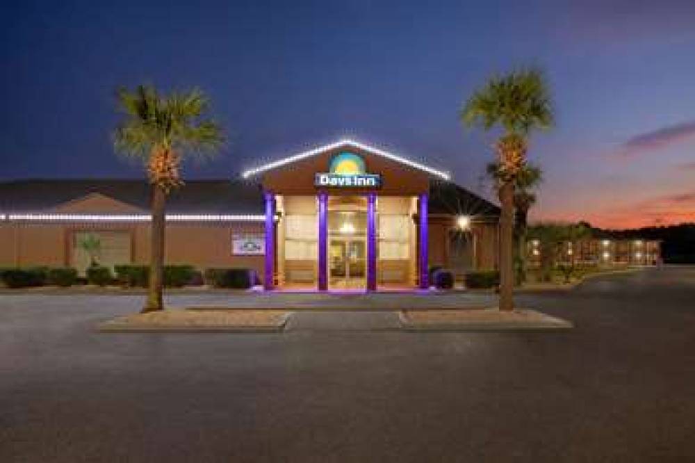 Days Inn By Wyndham Hardeeville/ I-95 State Line 4