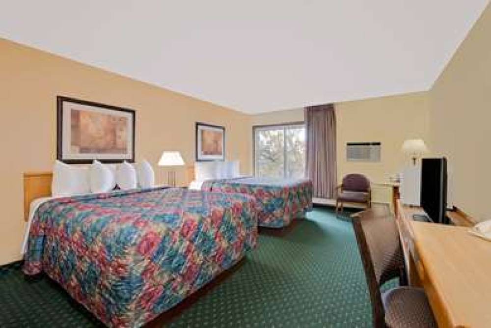 Days Inn By Wyndham International Falls 7