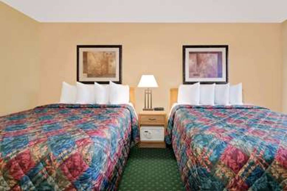 Days Inn By Wyndham International Falls 9