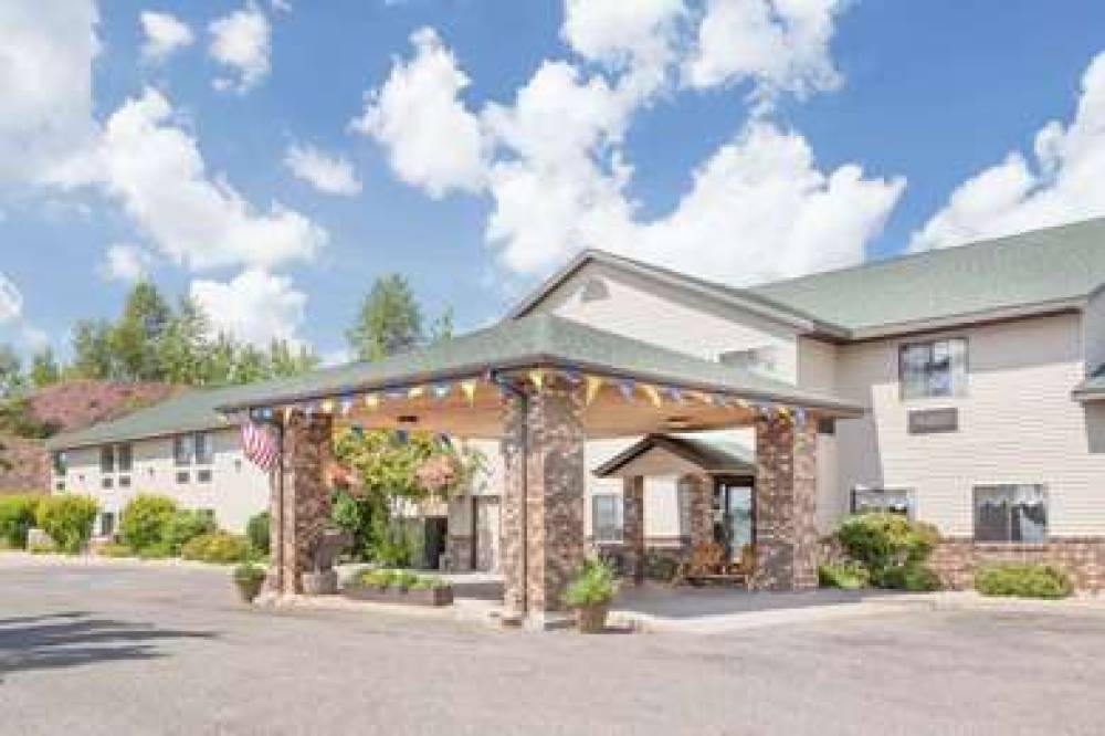 Days Inn By Wyndham Iron Mountain