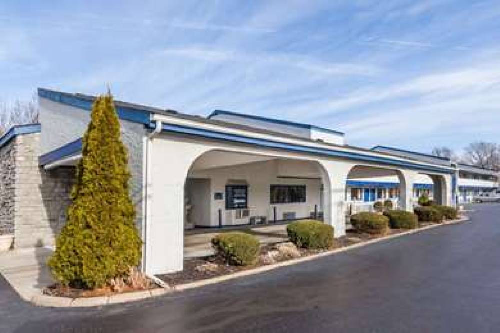 Days Inn By Wyndham Kent - Akron 1