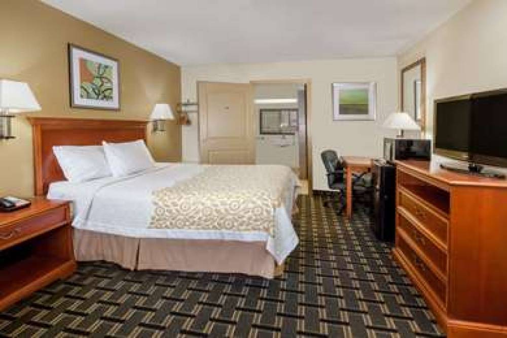 Days Inn By Wyndham Kent - Akron 8