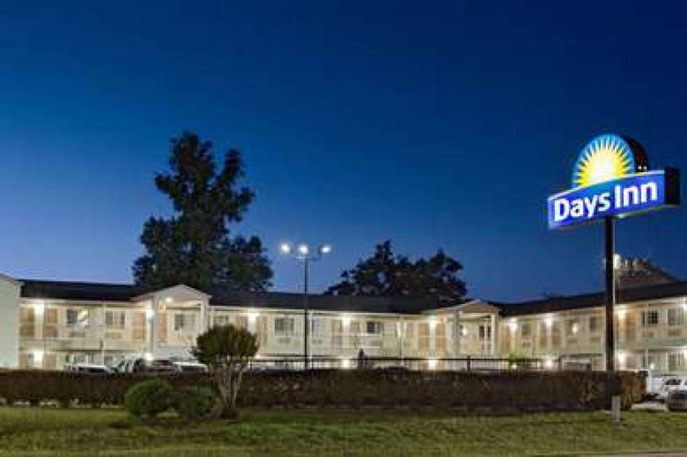 Days Inn By Wyndham Kerrville 1