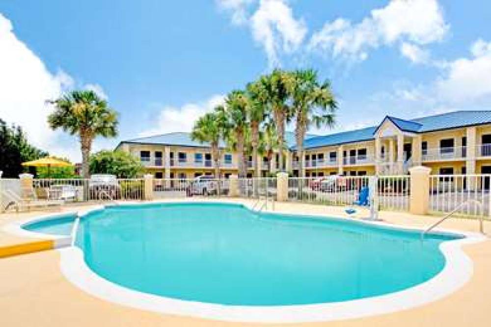 Days Inn By Wyndham Kingsland GA 7