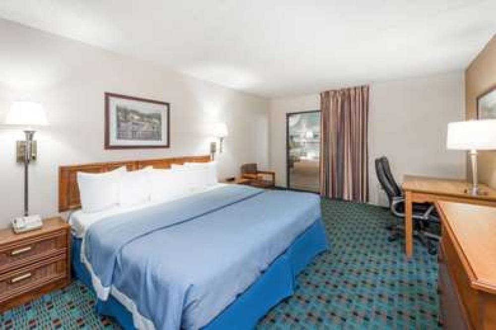 Days Inn By Wyndham Kirksville 6