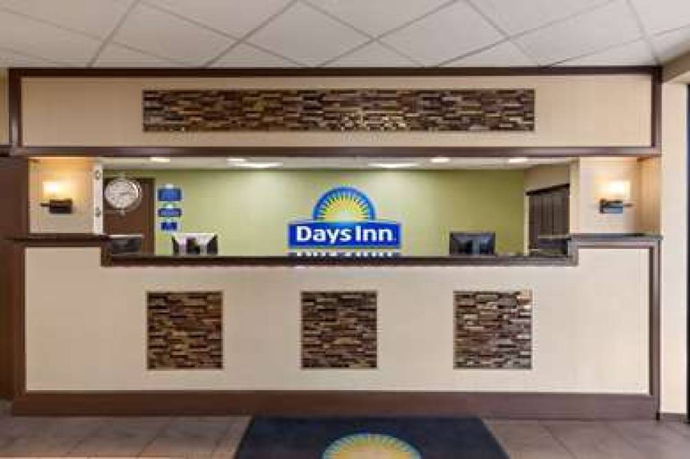 Days Inn By Wyndham Knoxville East 3