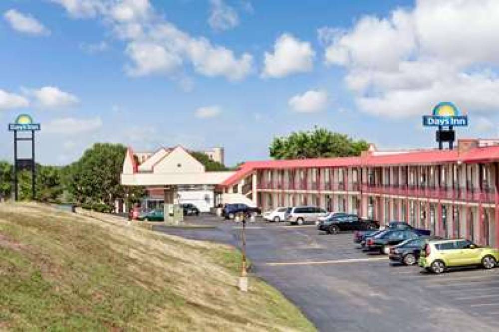 Days Inn By Wyndham Knoxville West