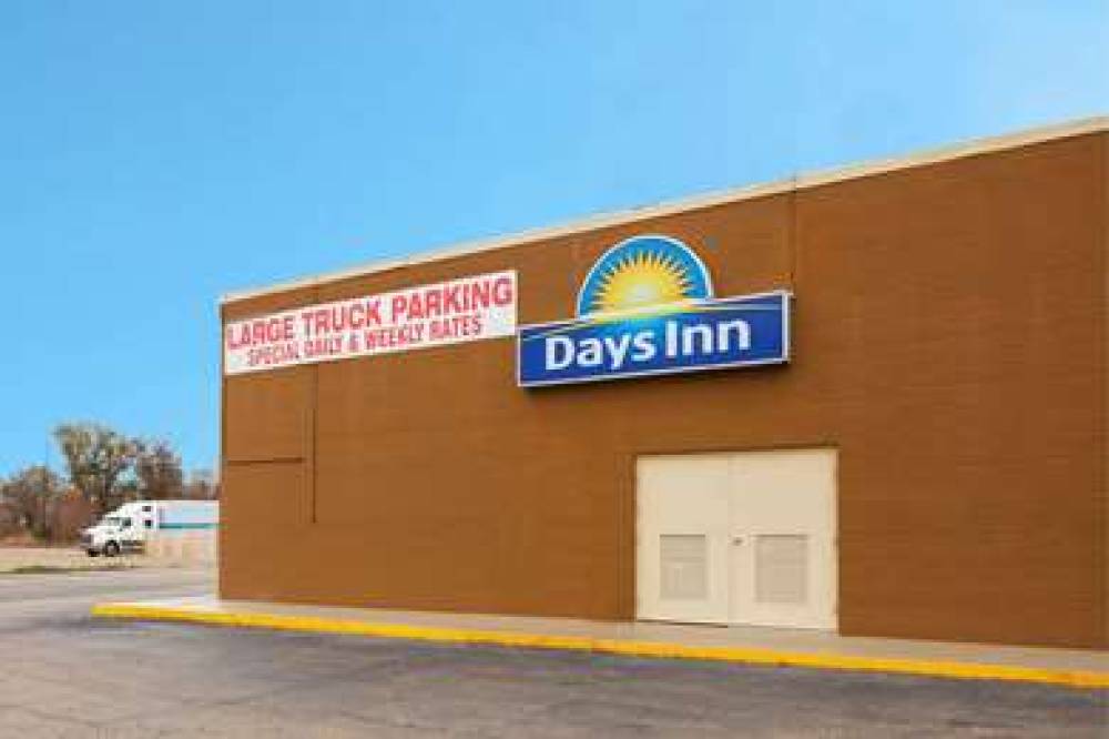 Days Inn By Wyndham Lafayette/University 2