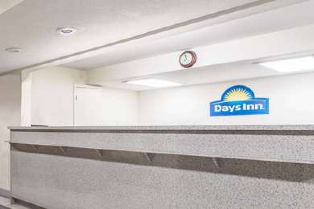 Days Inn By Wyndham Lake City I-10 2