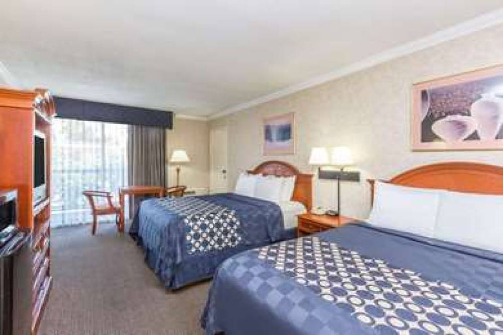 Days Inn By Wyndham Los Angeles LAX/VeniceBch/Marina DelRay 9