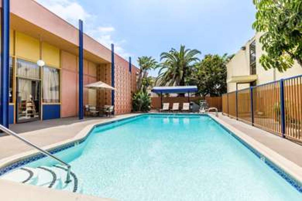 Days Inn By Wyndham Los Angeles LAX/VeniceBch/Marina DelRay 4