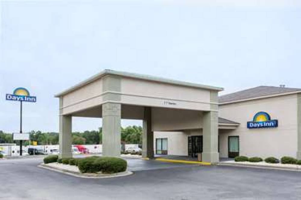 DAYS INN BY WYNDHAM, LUGOFF 2